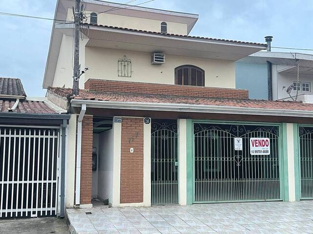 #767 - Casa para Venda em São José dos Campos - SP