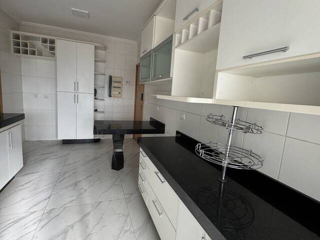 #810 - Apartamento para Venda em São José dos Campos - SP