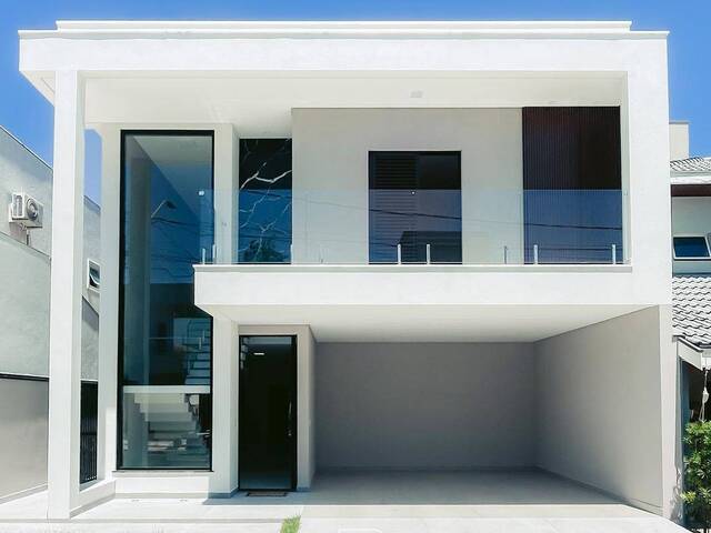 #821 - Apartamento para Venda em Jacareí - SP
