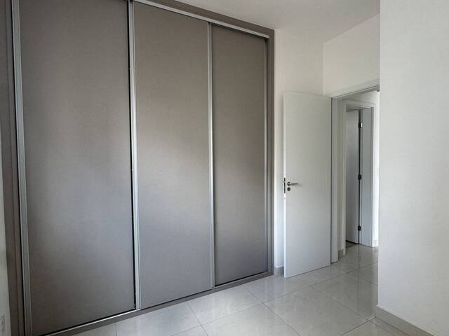 #833 - Apartamento para Venda em São José dos Campos - SP